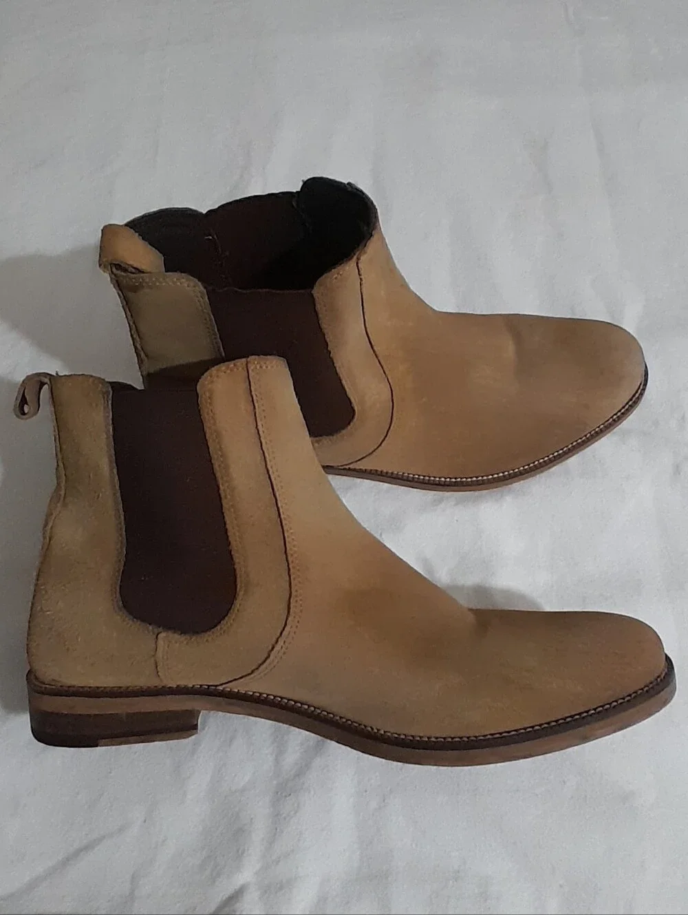 Men's Chelsea Boots in Tan Suede